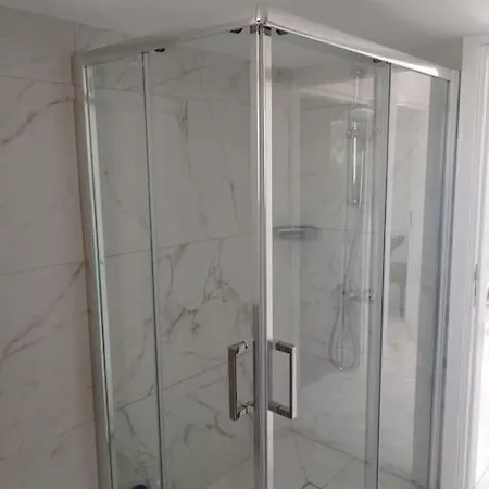 Rockaway House Feriehus Pomos