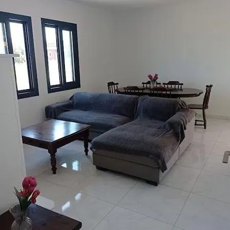 Rockaway House * Πωμός